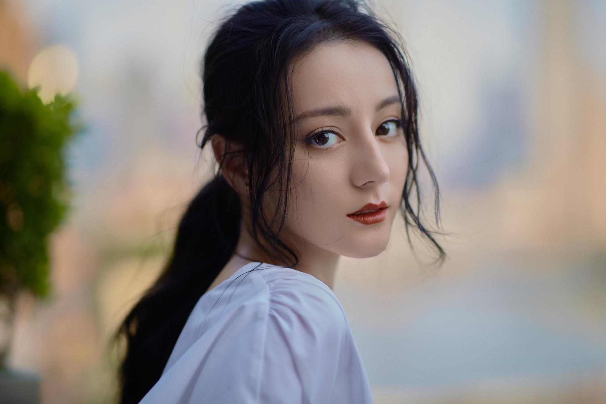 Sao Trung Quoc bi chi trich khi lam tu thien anh 8