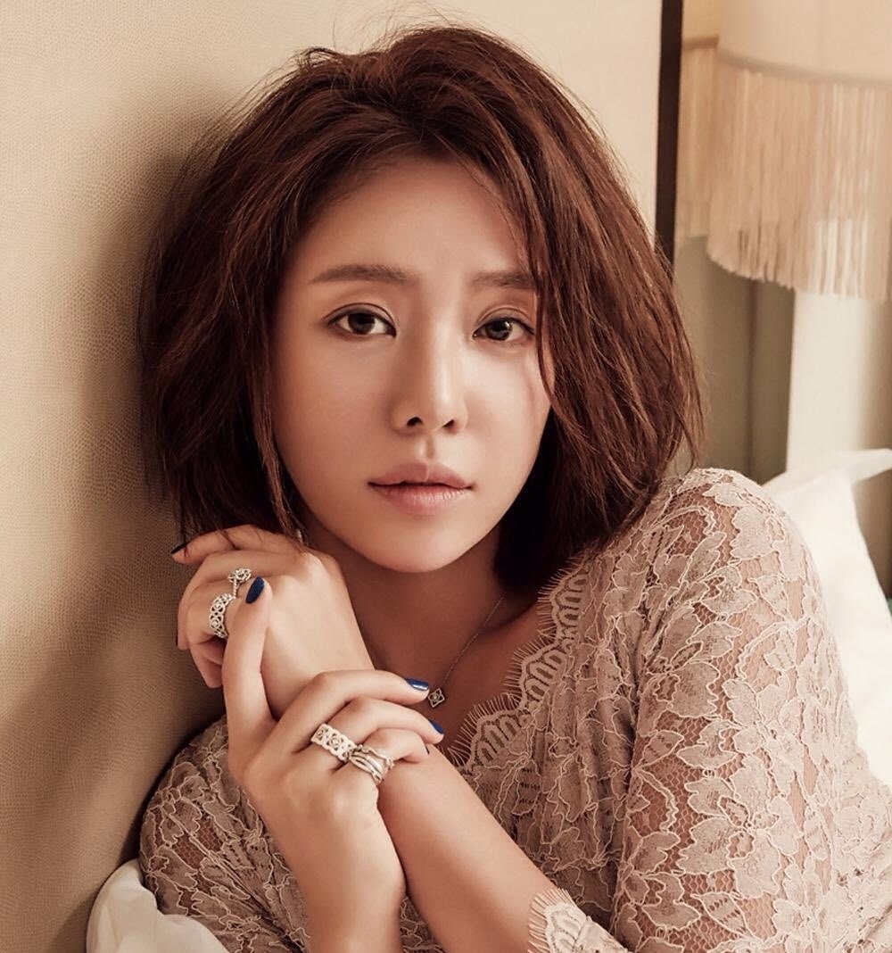 Hon nhan cua nhung my nhan Han lay chong giau anh 9