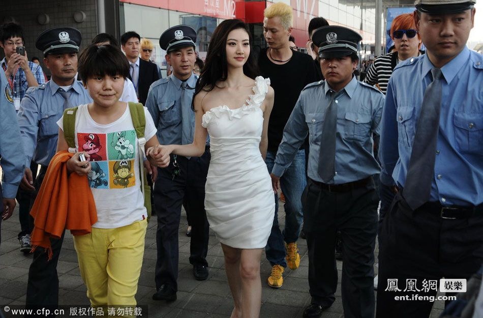 Sao Trung Quoc huy dong dong dao ve si anh 4