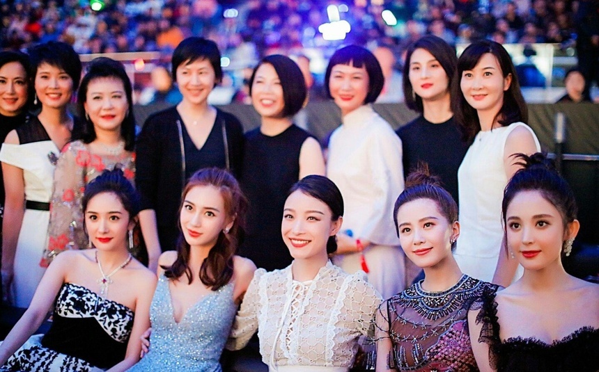 Ap luc trong showbiz Trung Quoc anh 3