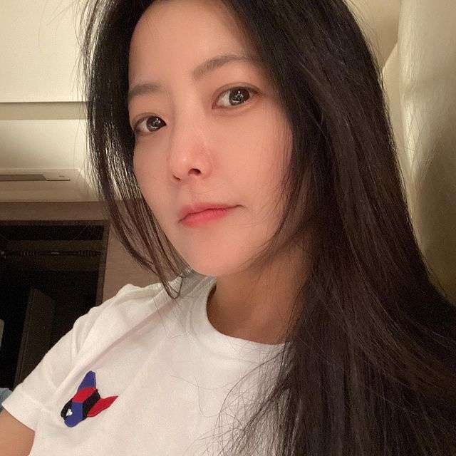 Nhan sac cua Kim Hee Sun anh 3