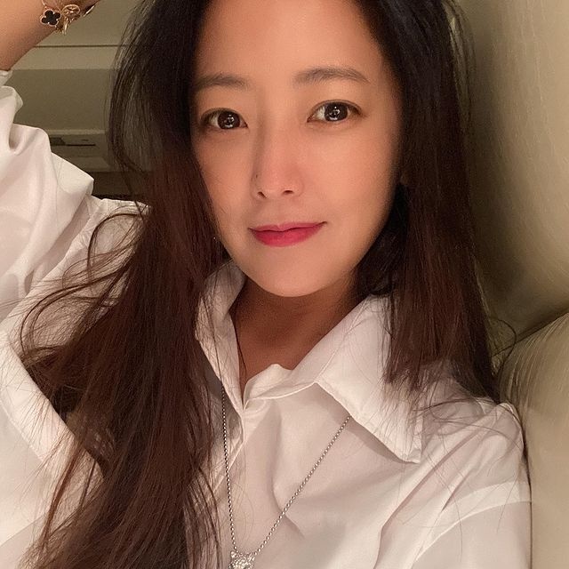 Nhan sac cua Kim Hee Sun anh 7