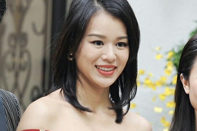 Ho Hanh Nhi chia se cach tang gan 20 kg de nhap vai hinh anh