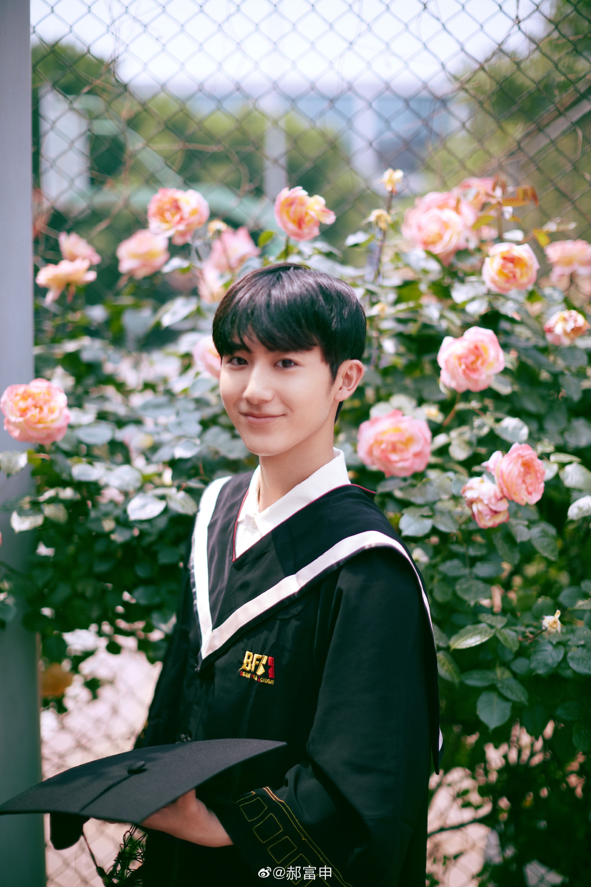 Sao nam Trung Quoc bi phanh phui doi song hon loan anh 8