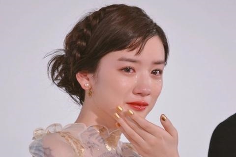 Vi sao showbiz Nhat Ban roi vao tinh trang bao dong? hinh anh