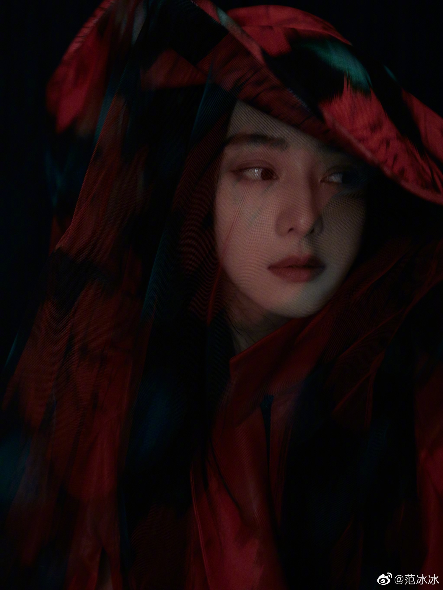 Sao 'Hoan Chau cach cach' - nguoi xuat gia,  nguoi bi tay chay anh 15