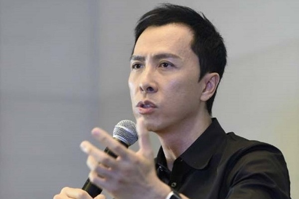 Ly do Chan Tu Dan khong thuoc nhom nghe si bi tay chay o Trung Quoc hinh anh