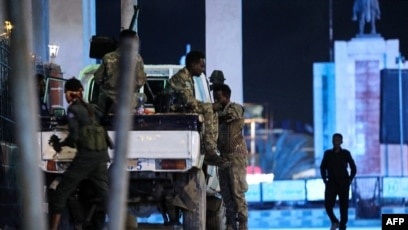 8 nguoi bi giet trong khach san Hayat o thu do Somalia hinh anh
