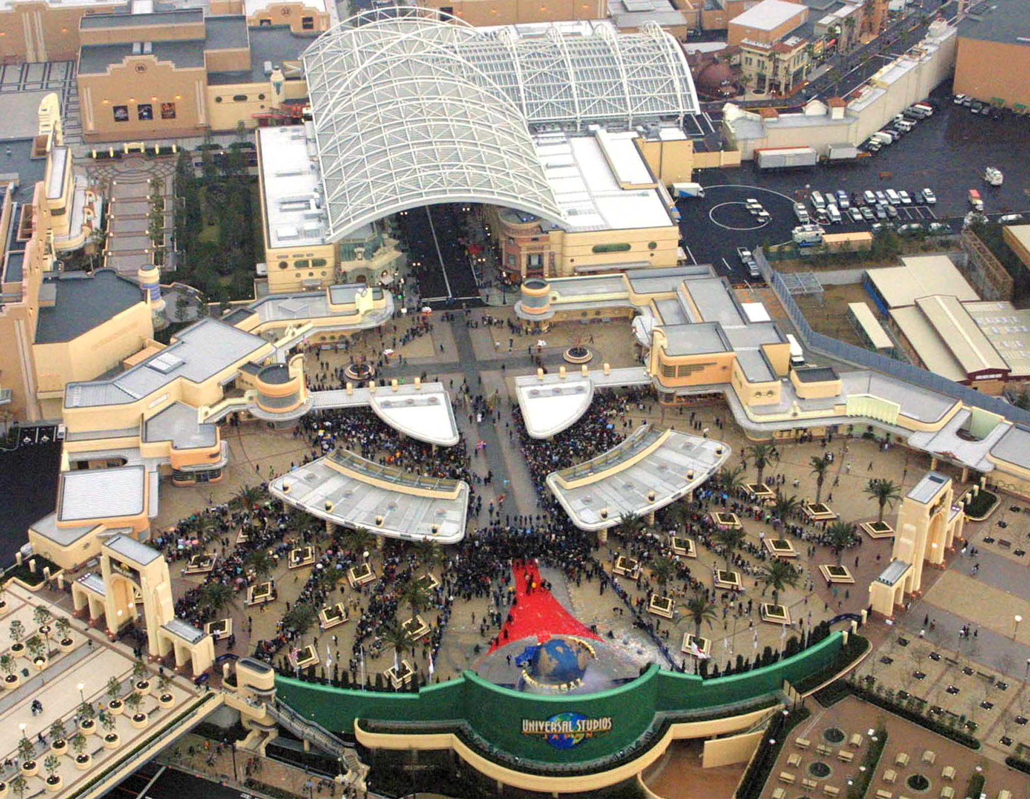 Phat hien bo xuong nguoi ben ngoai cong vien giai tri Nhat Ban hinh anh