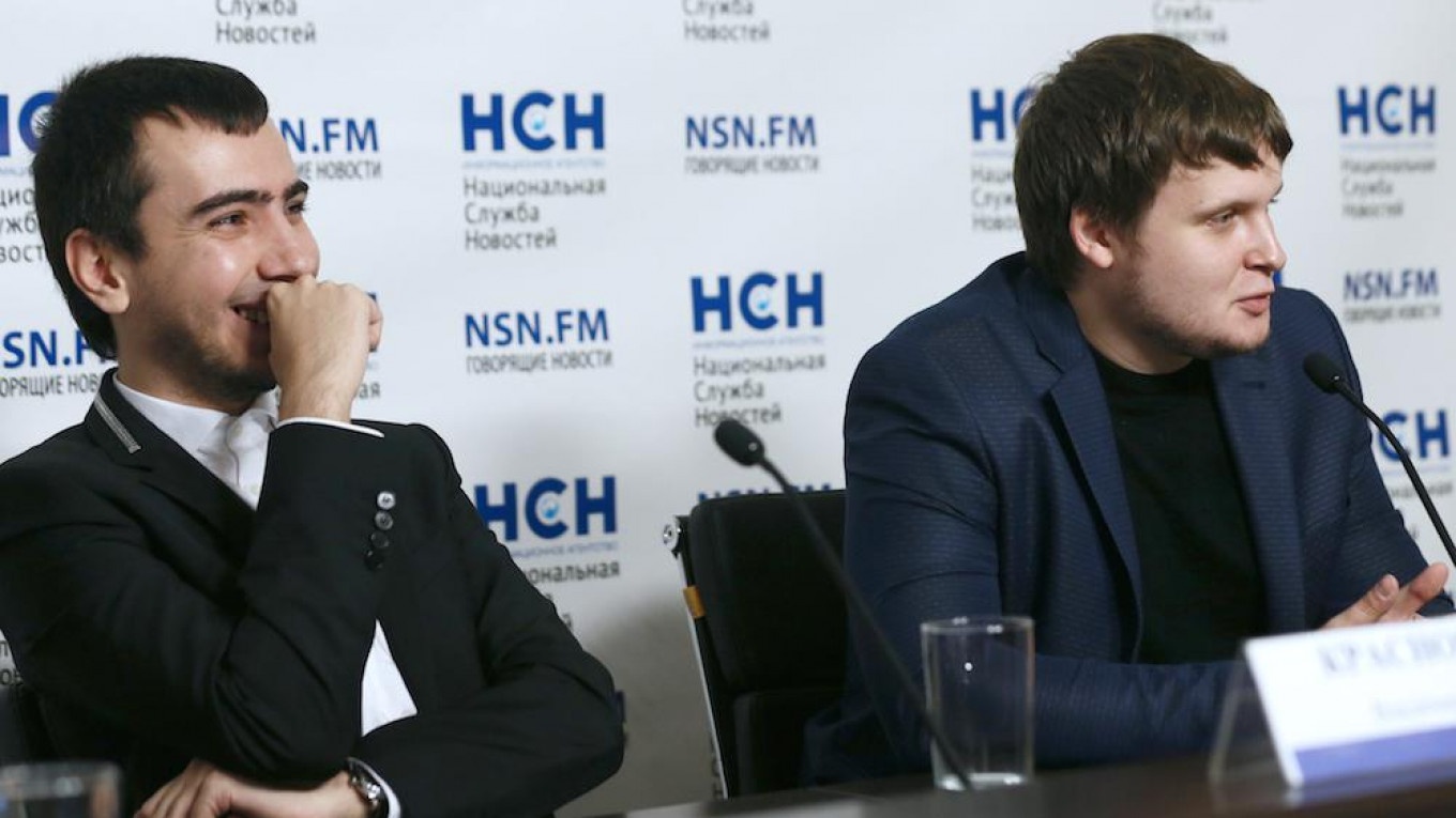 Tong thong Ba Lan,  choi kham anh 1