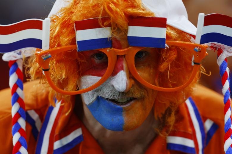 World Cup,  co dong vien anh 11