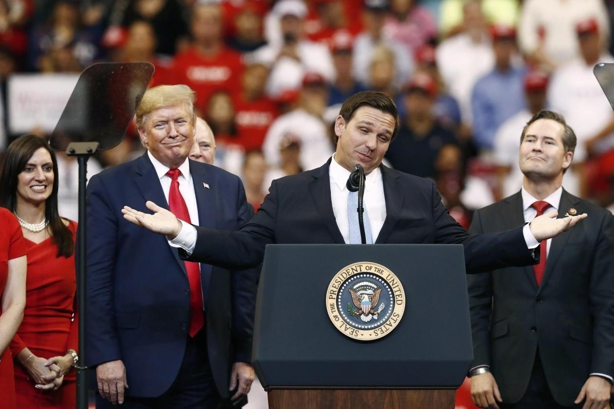 Phe Cong hoa muon ra quy dinh moi de de phong ong Trump 'lat keo' hinh anh