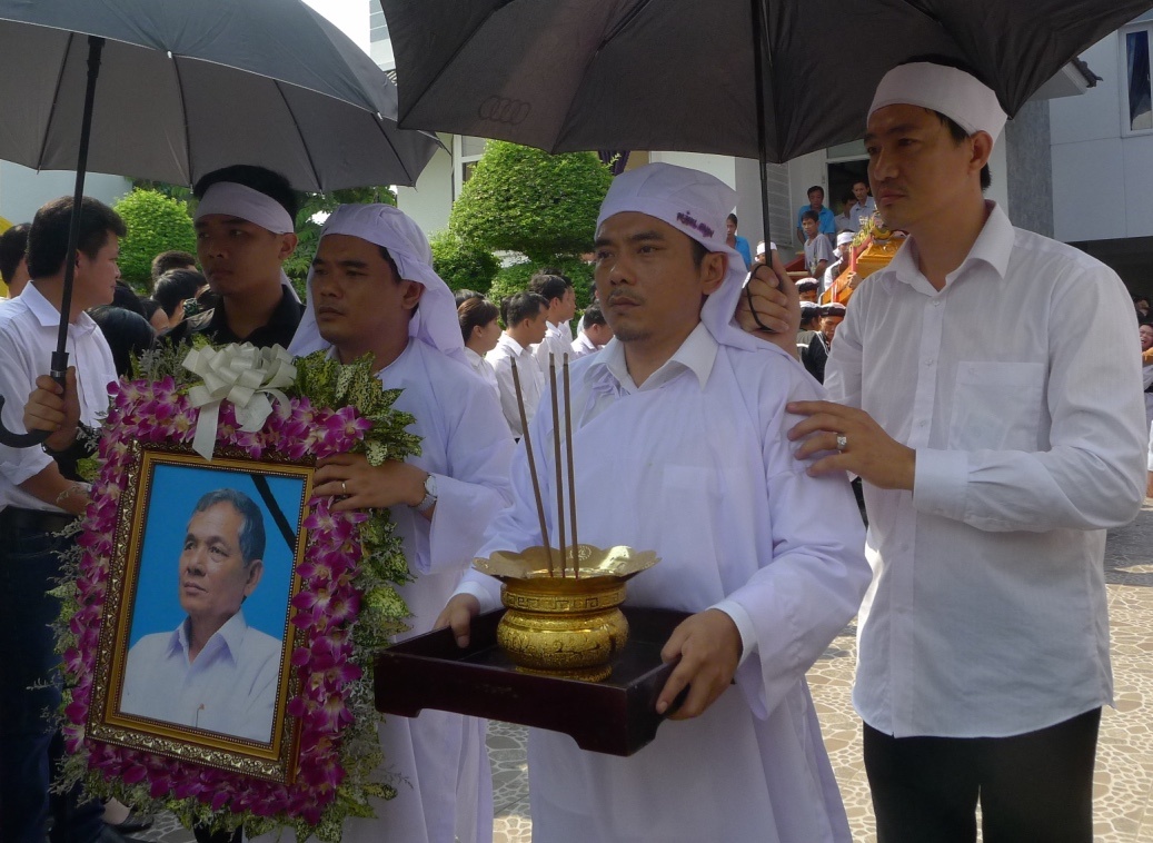 Nguoi tu te Pham Van Ben anh 2