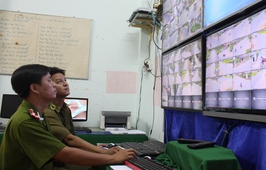 Ket noi du lieu camera de chong toi pham hinh anh