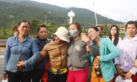 Tàu cá bị đâm chìm ở Hoàng Sa ảnh 1 Tau ca bi dam chim o Hoang Sa anh 1