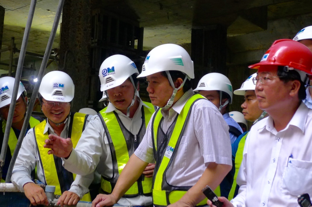 Bi thu Thang: Luong ky su bang cong nhan, sao song duoc? hinh anh