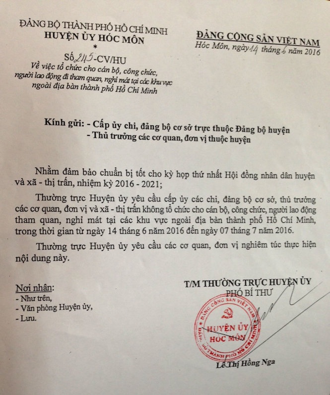 Huyện uỷ Hóc Môn cấm cán bộ đi du lịch ảnh 1 Huyen uy Hoc Mon cam can bo di du lich anh 1