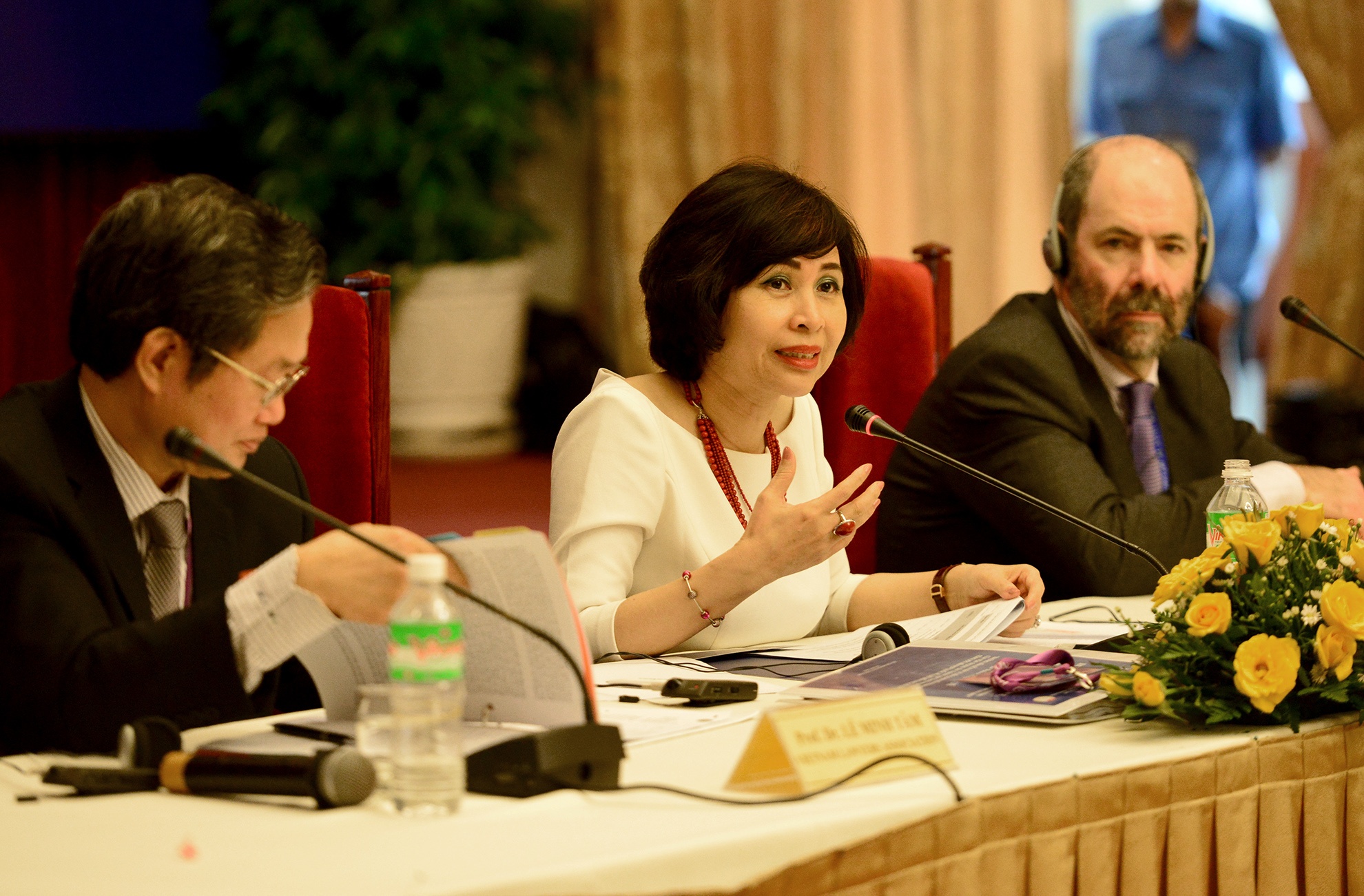 Viet Nam co the kien Trung Quoc ve Bien Dong anh 3