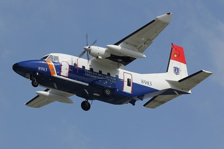 Nhung nguoi vo cua phi hanh doan Casa-212 hinh anh