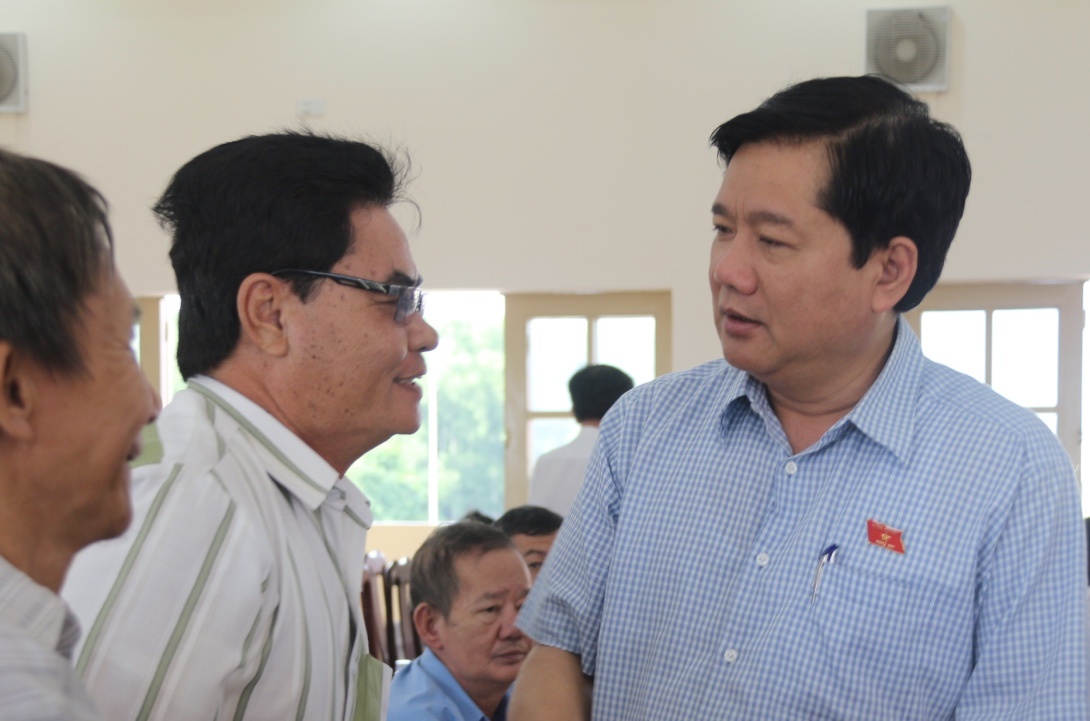 Bi thu Thang: Dau tranh voi tham nhung khong loai tru ai hinh anh