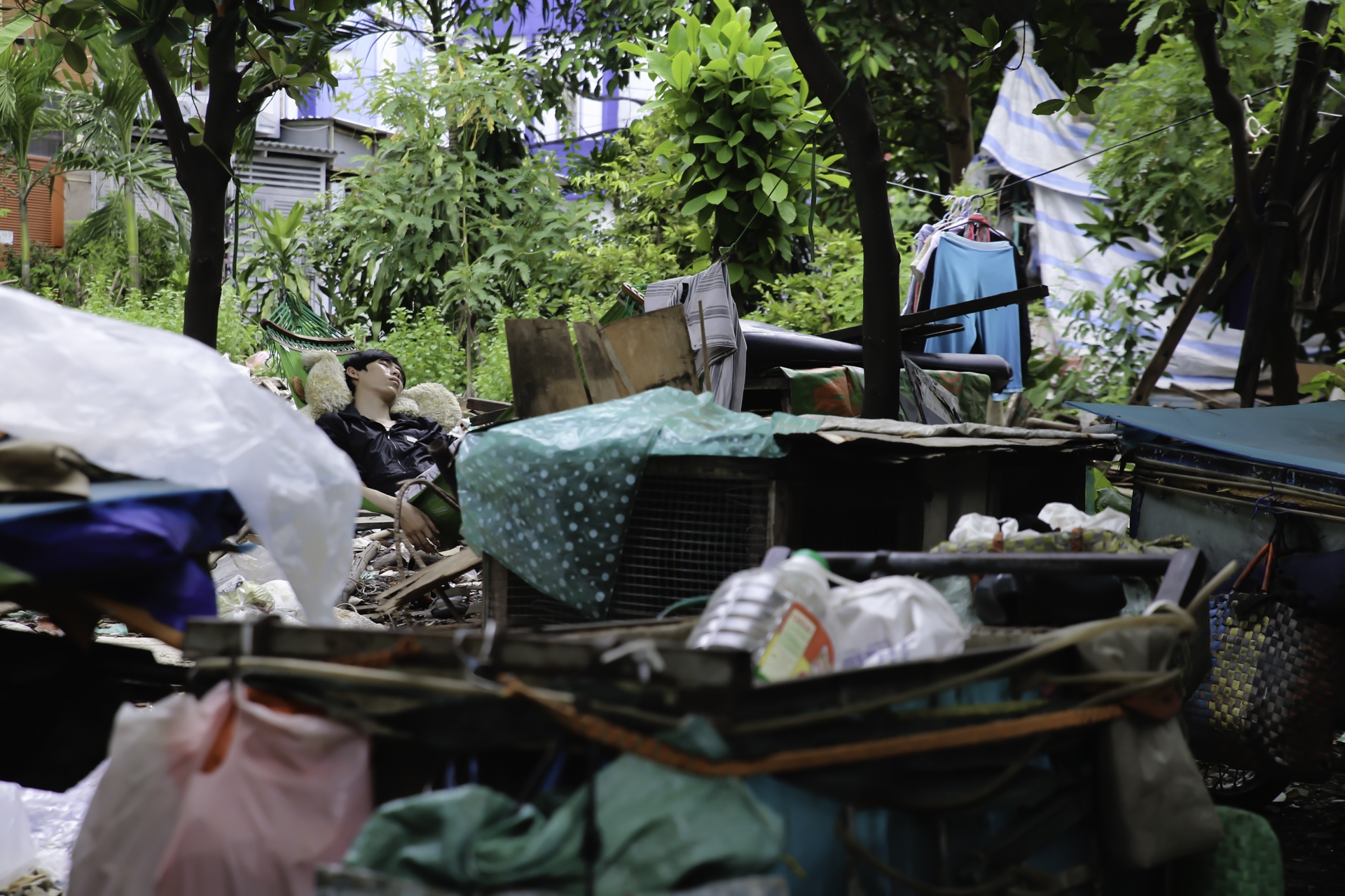 Bi thu Thang thi sat xom nuoc den anh 2