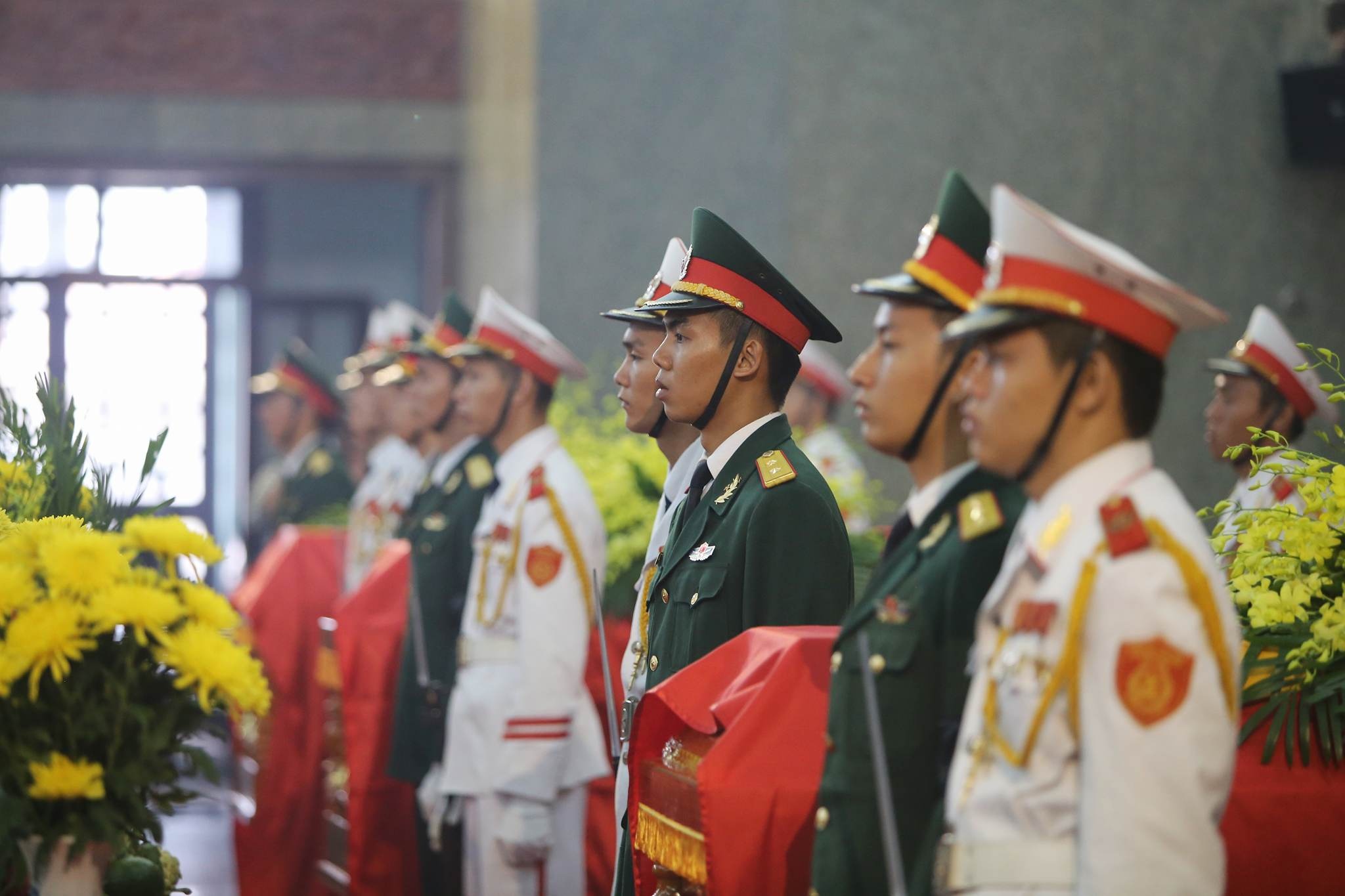 đám tang phi công trực thăng tử nạn ảnh 3 dam tang phi cong truc thang tu nan anh 3