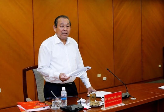 Xem xet khoi to vu nguoi dan bi lot xuong ho ga tu vong hinh anh