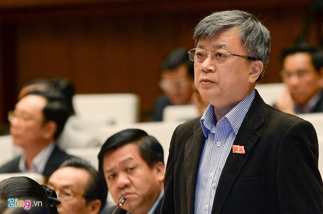 Bo truong Tai nguyen tra loi chat van anh 1