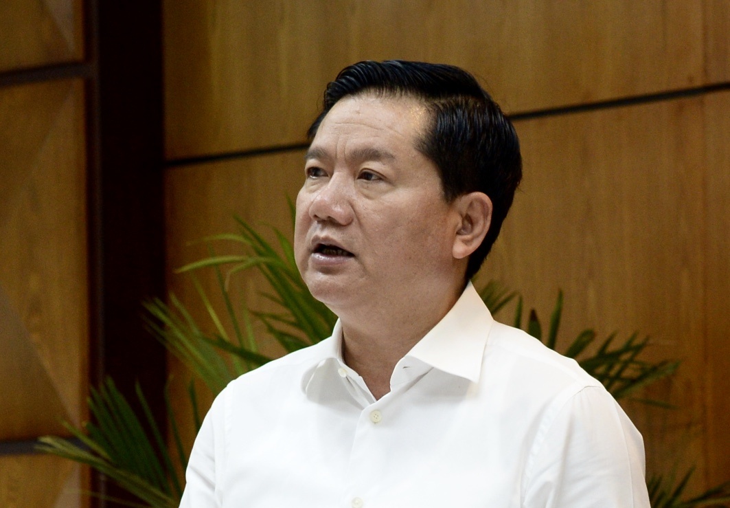 Bi thu Thang goi y tang hoc phi o truong chat luong quoc te hinh anh