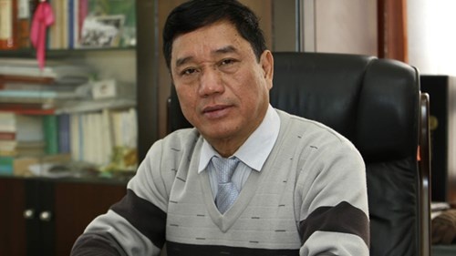 Doanh nghiep tang oto cho chinh quyen anh 1