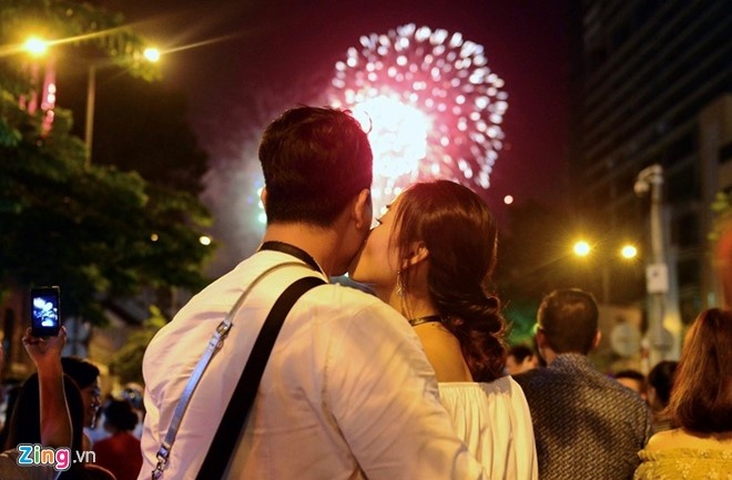 TP.HCM xin phep ban phao hoa dip 30/4 anh 1