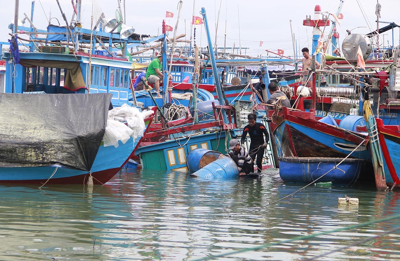 Mien Nam ung pho bao Damrey anh 4