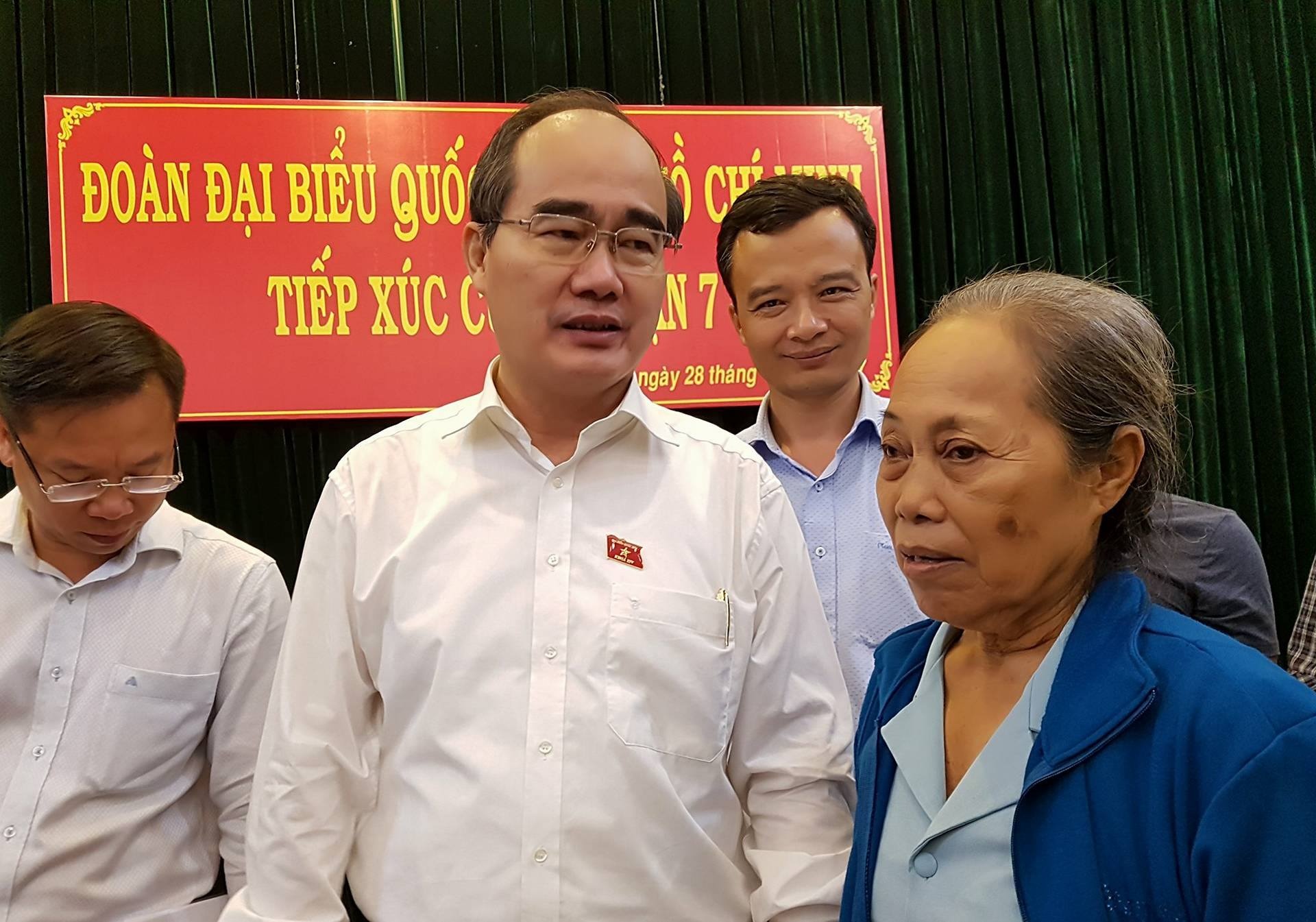 Cu tri TP.HCM buc xuc tinh trang bao hanh tre mam non hinh anh