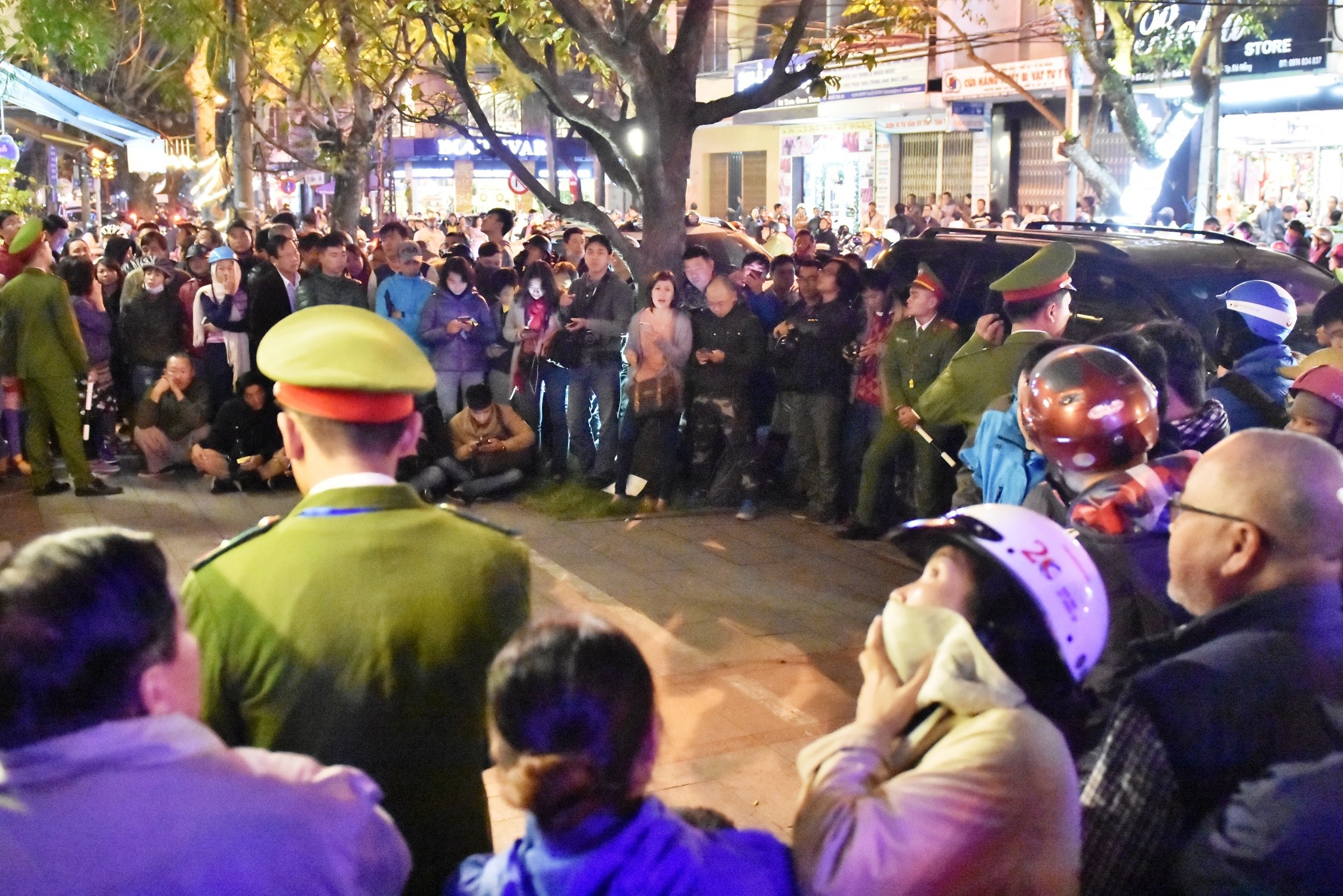 Vũ Nhôm bị bắt, khám xét nhà Vũ Nhôm, Vũ Nhôm ảnh 3 Vu Nhom bi bat, kham xet nha Vu Nhom, Vu Nhom anh 3