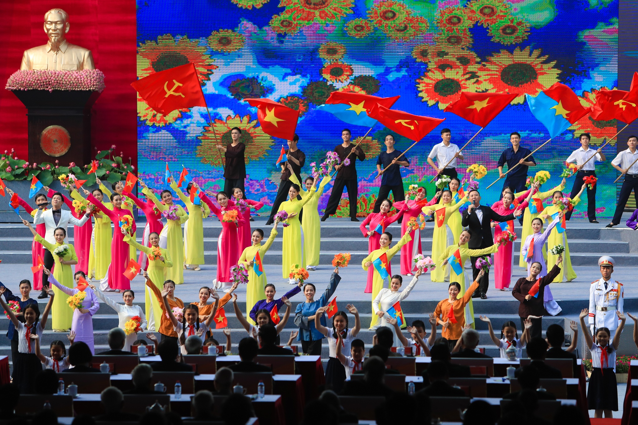 Tong tien cong va noi day Xuan Mau Than 1968 anh 3