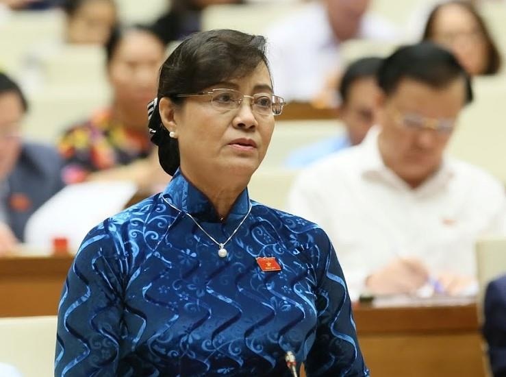 8 phat ngon lam nong nghi truong Quoc hoi tuan dau lam viec hinh anh