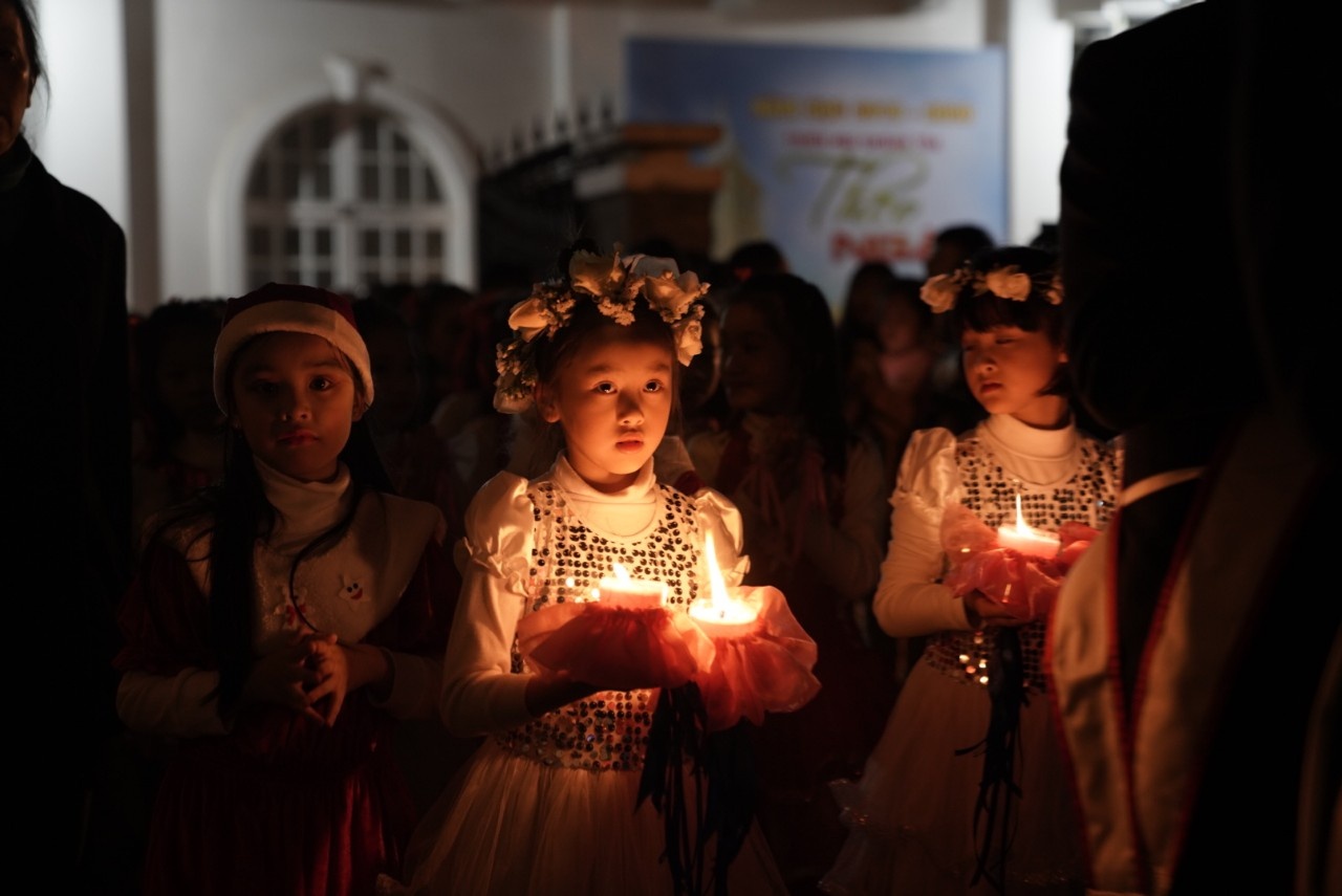 Giang sinh khap ca nuoc anh 9