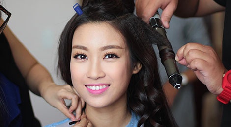 Nhung khoang lang chua ke sau dem hoa hau dang quang hinh anh