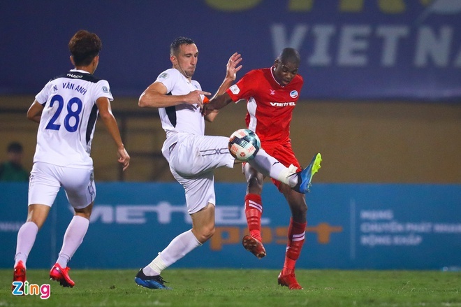 V.League,  Tiec trang mau,  Du lich Viet anh 3