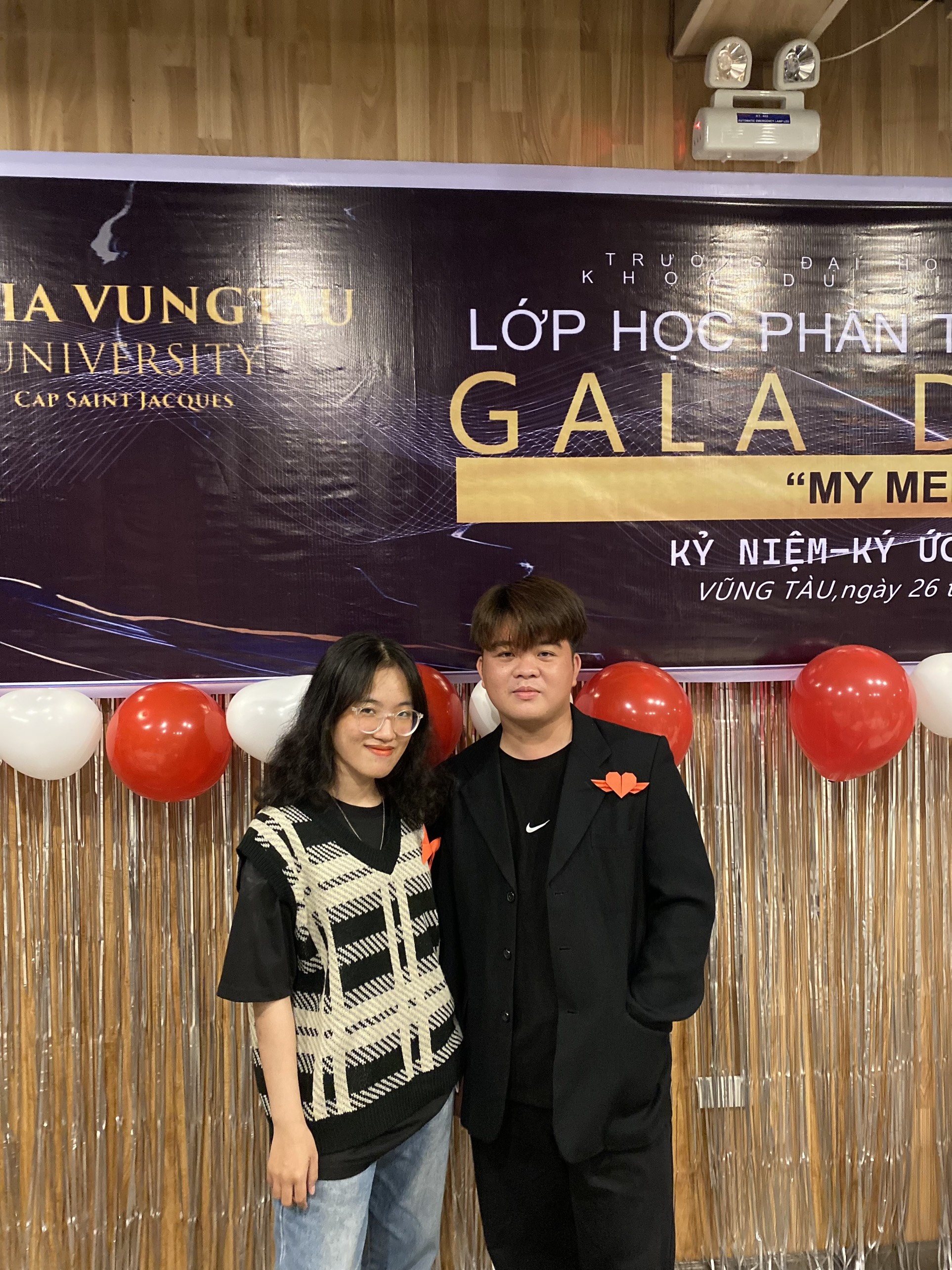 hoc lam su kien anh 3