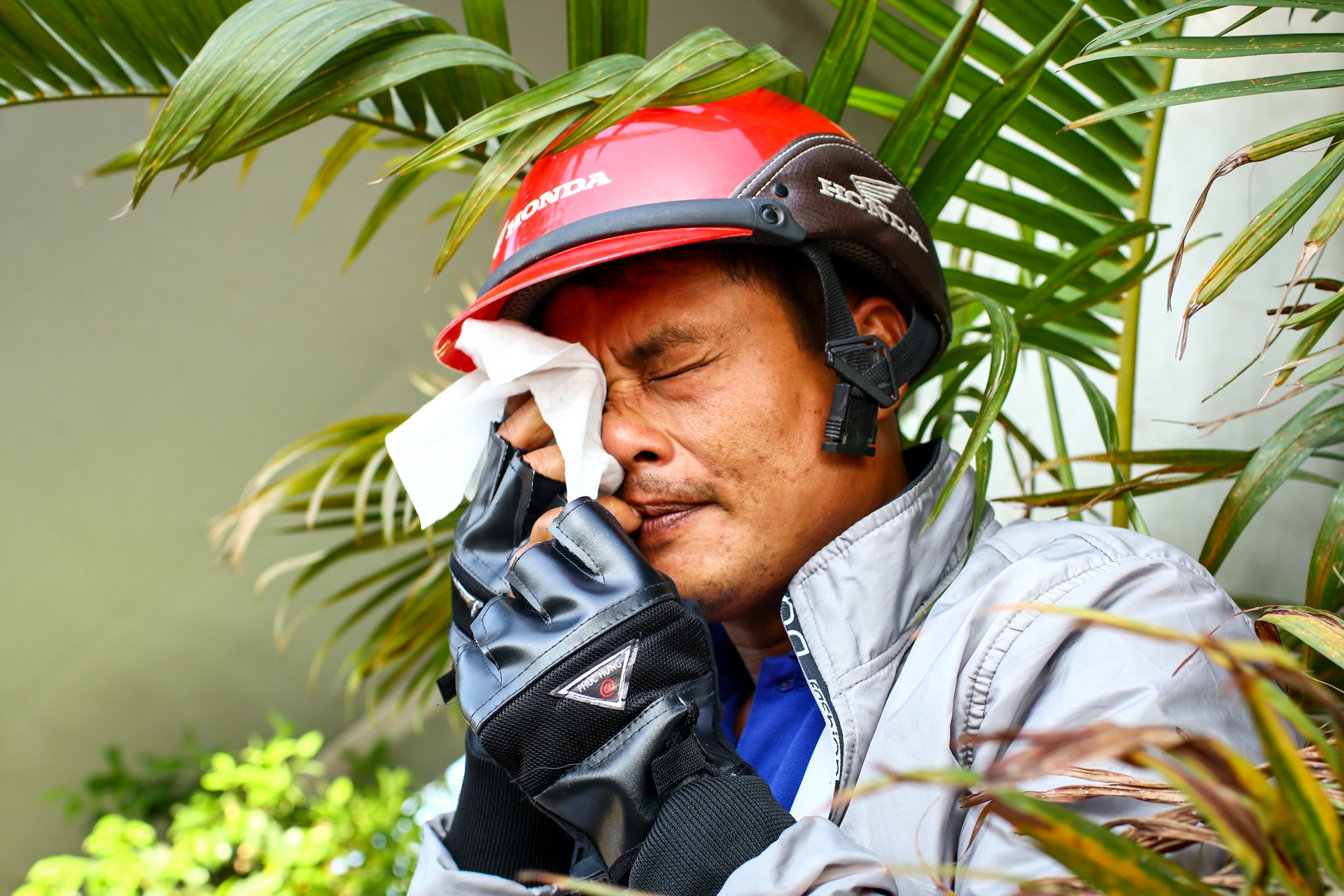 nguoi dan linh kinh do dac tro ve Sai Gon duoi cai nong 34 do anh 7