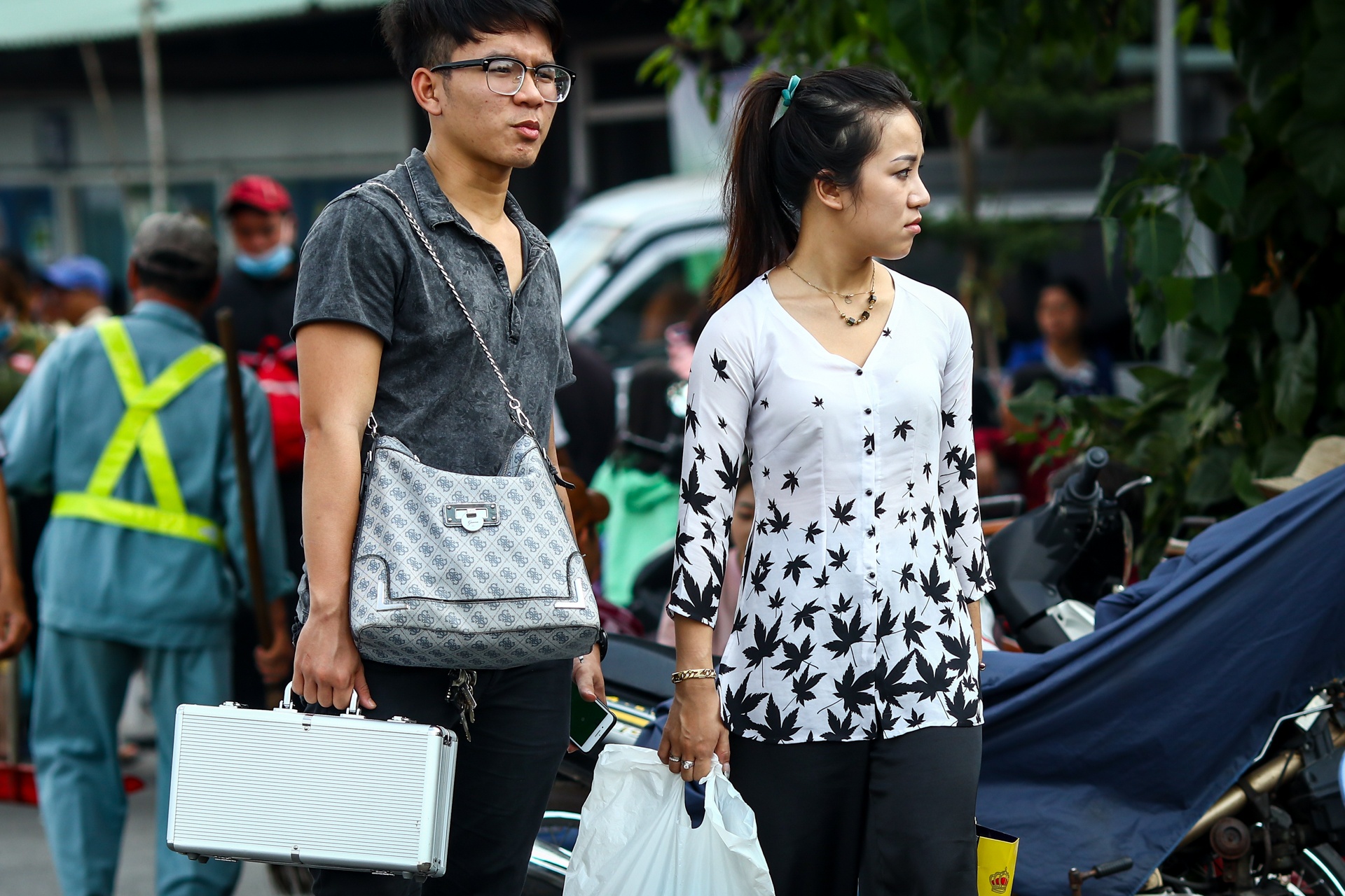 nguoi dan linh kinh do dac tro ve Sai Gon duoi cai nong 34 do anh 11