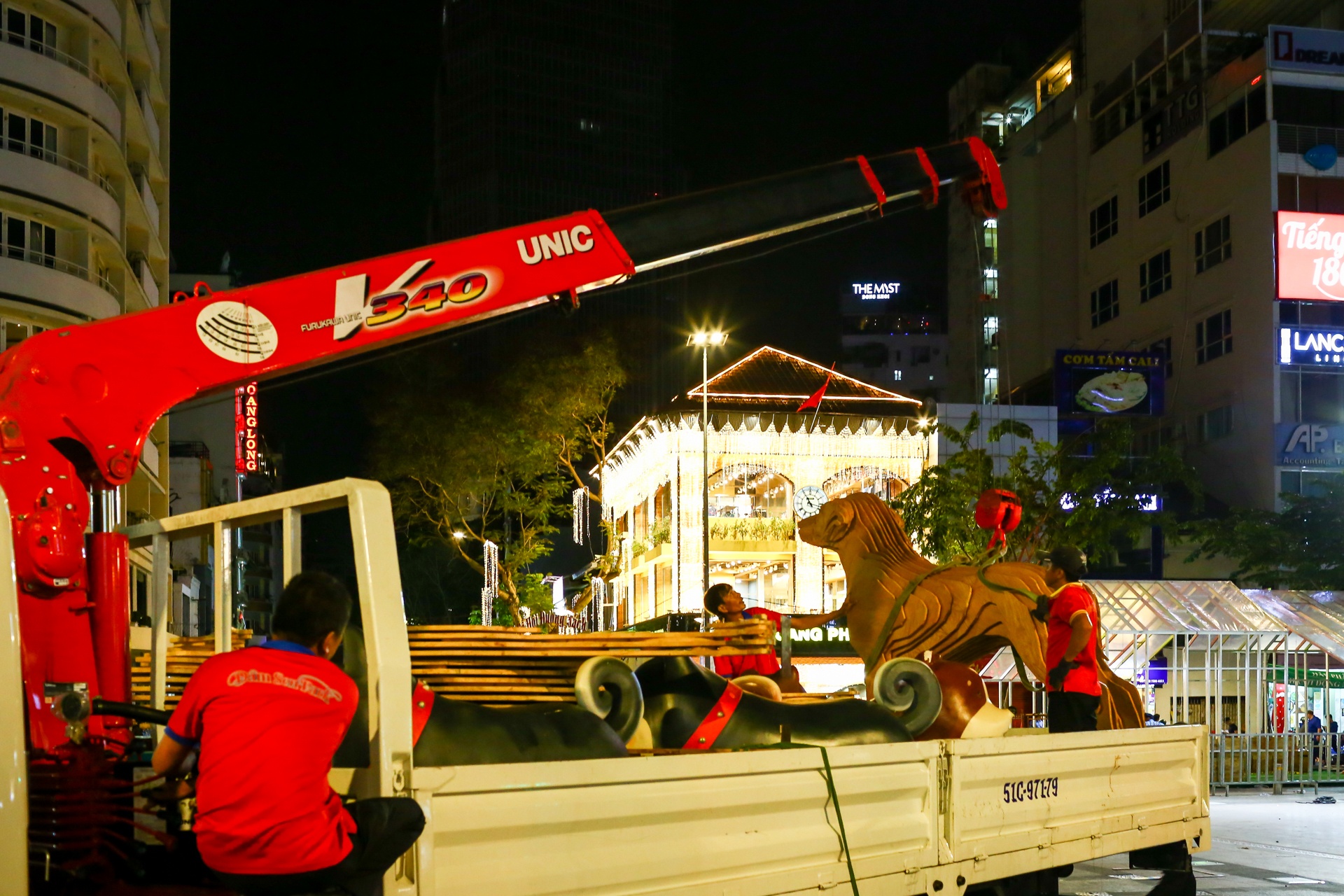 nuoi tiec hoa o duong hoa nguyen hue anh 21