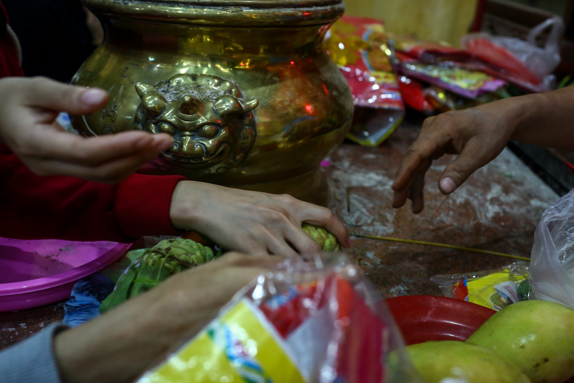 chen chan nghet tho vieng chua ba binh duong anh 11