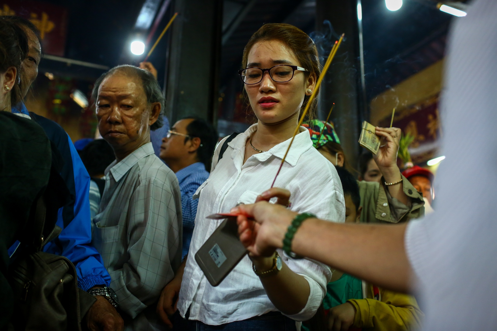 chen chan nghet tho vieng chua ba binh duong anh 16