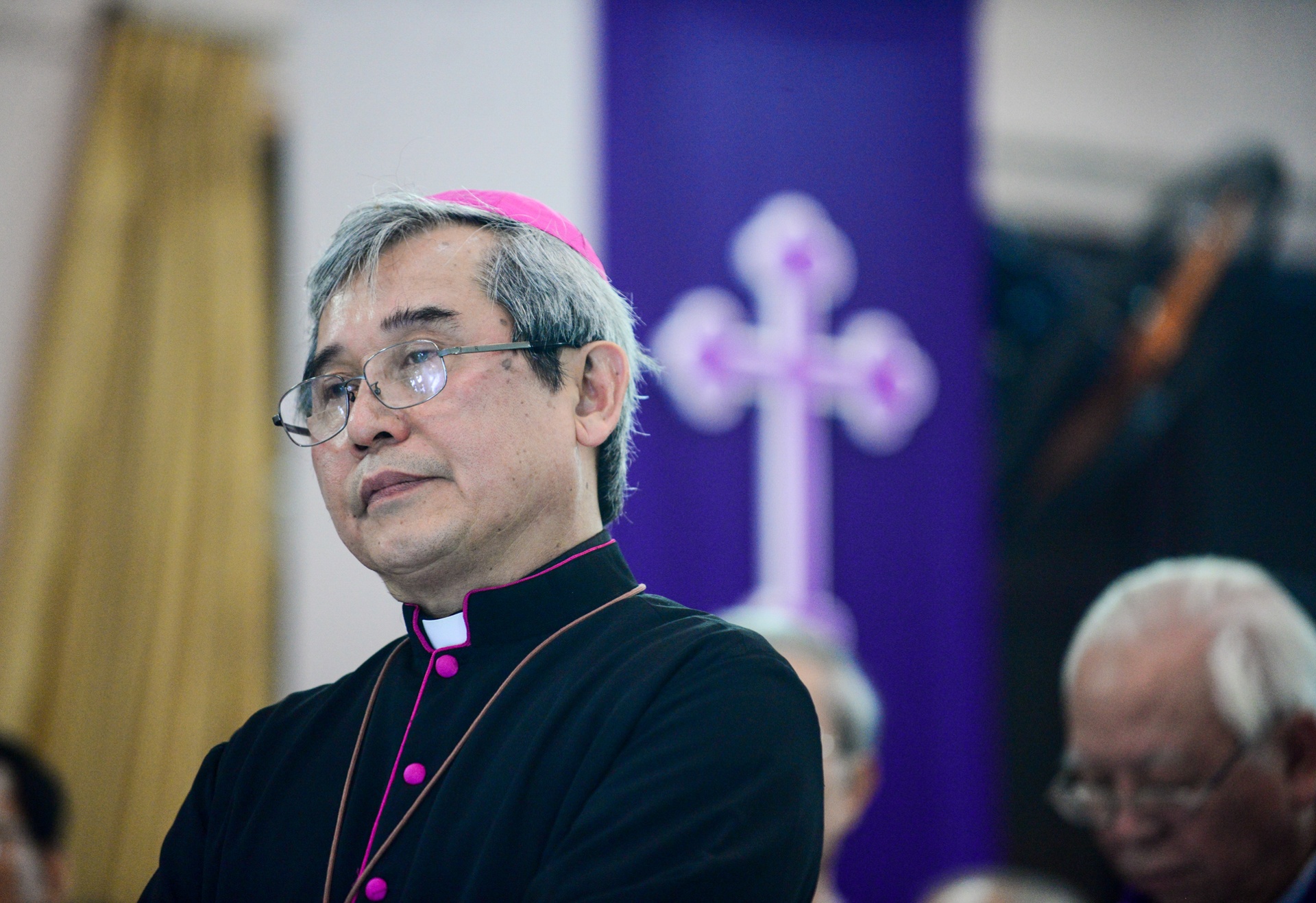 thi hai duc tong giam muc phaolo bui van doc ve den Sai Gon anh 13