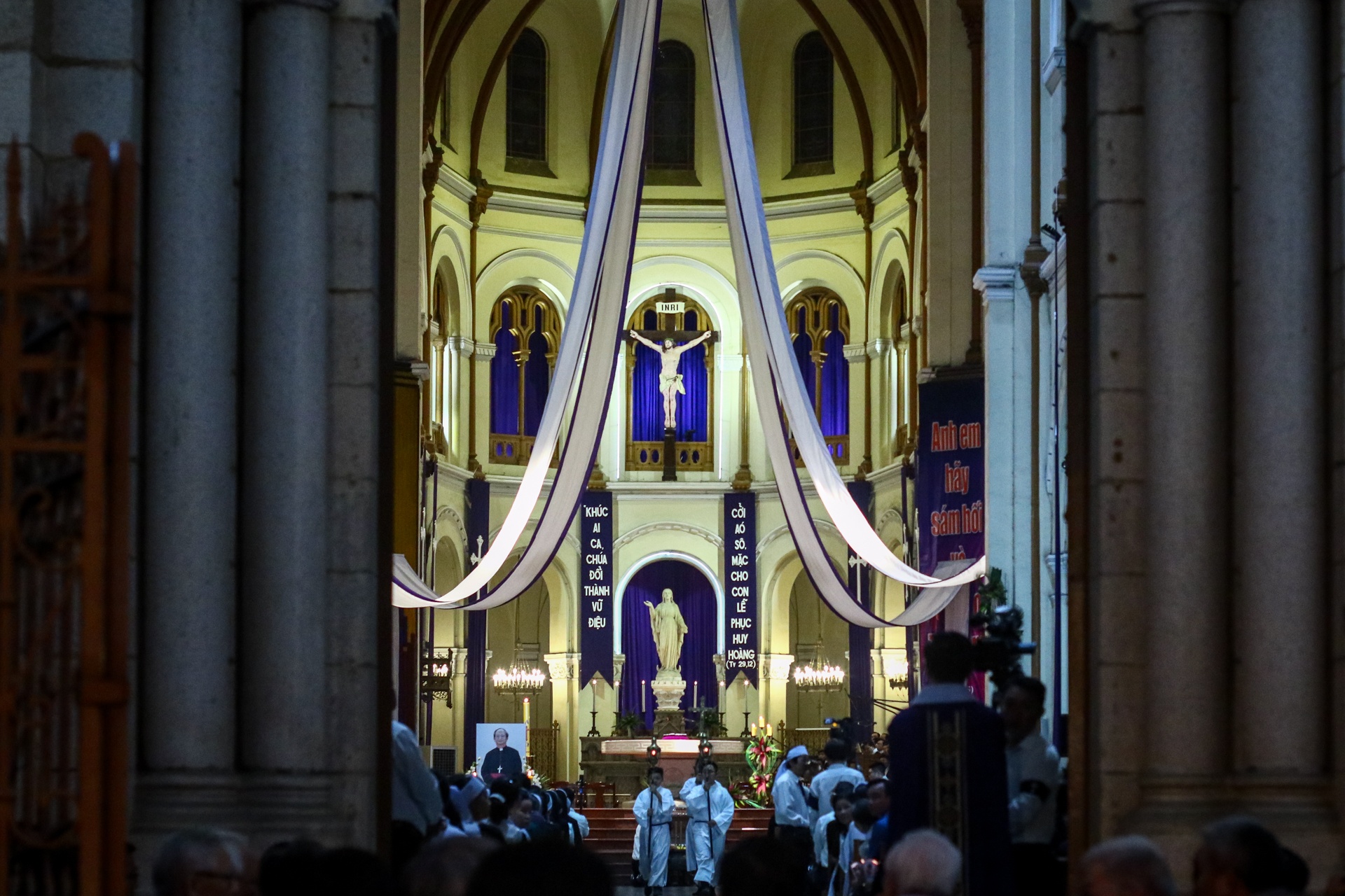 thanh le duc tong phaolo luc rang sang tai nha tho duc ba anh 3