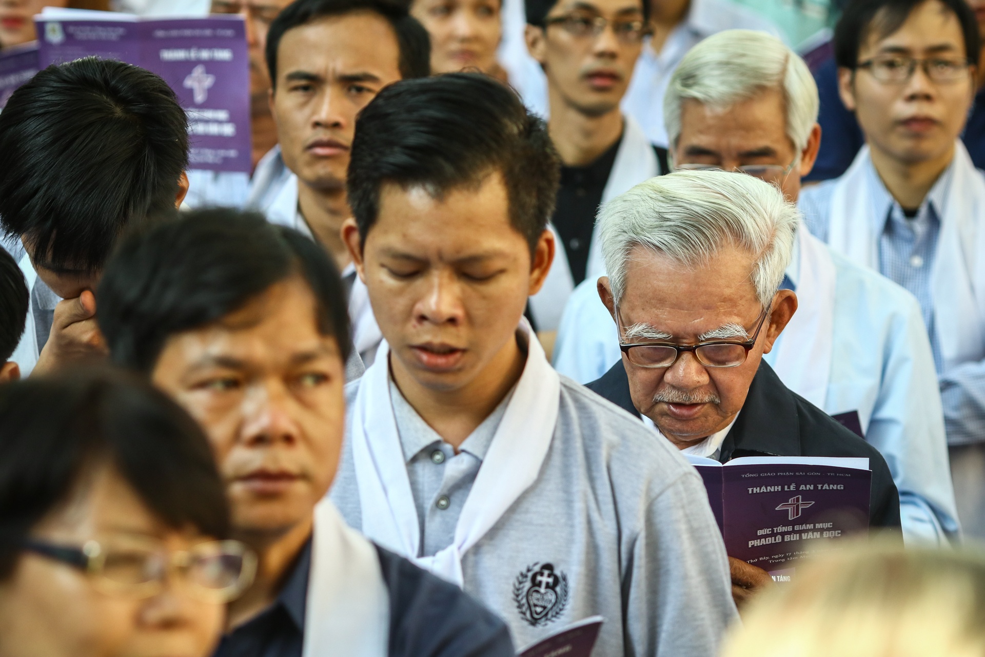 hang nghin nguoi doi nang tien dua co Tong giam muc ve noi an nghi cuoi cung anh 5