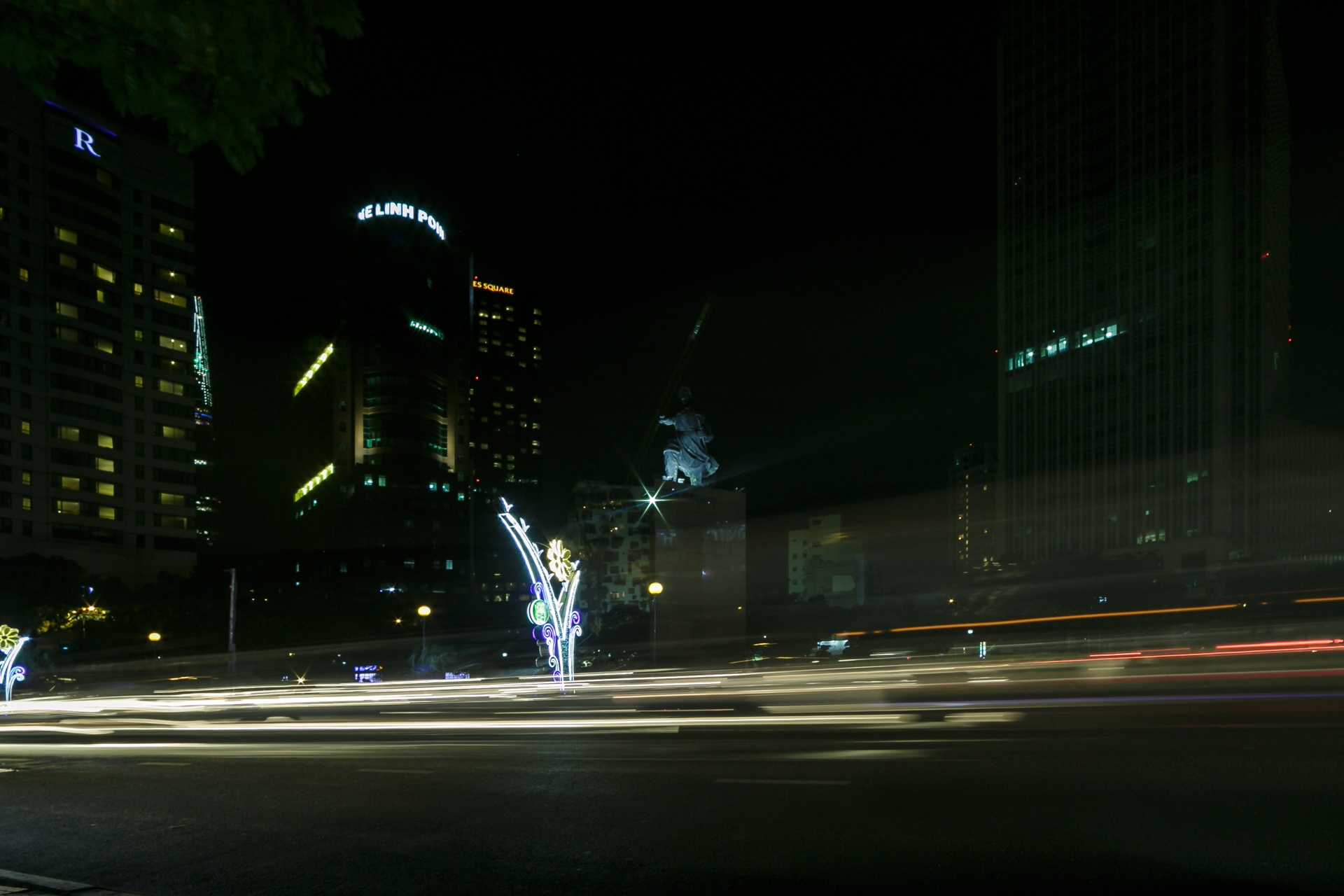 sai gon tat dien mot gio trong su kien gio trai dat anh 9