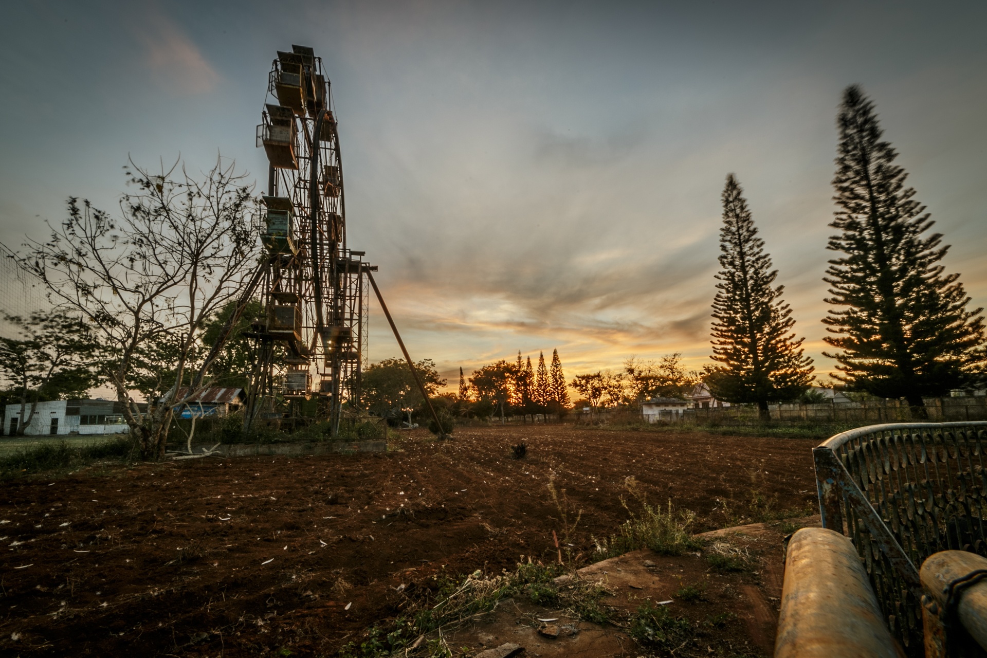 rung ron cong vien bi bo hoang nhieu nam o dak lak anh 11